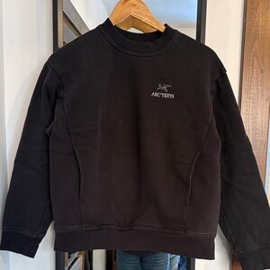 Arc'teryx womens Dark black Crewneck emblem Sweater